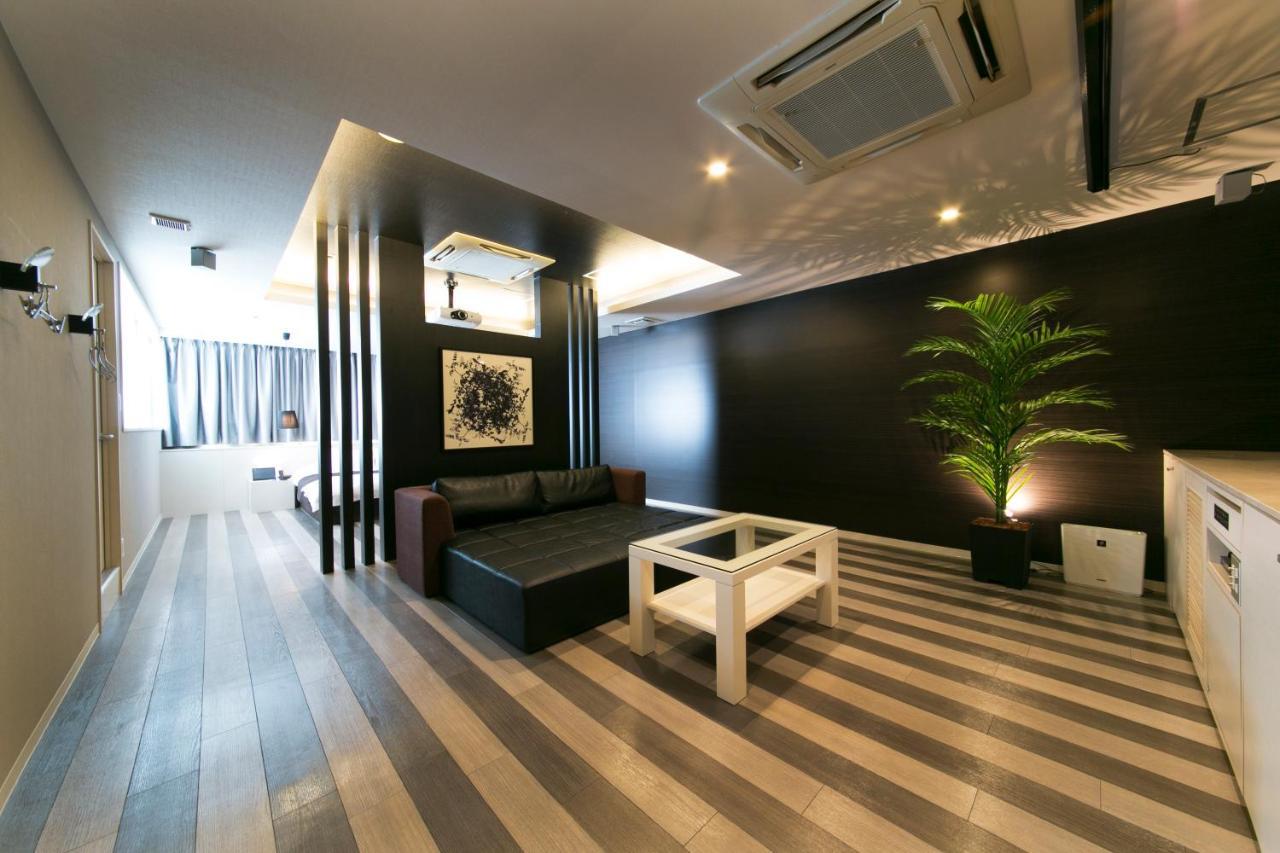 Hotel Lotus Toyonaka (Adults Only) Екстер'єр фото